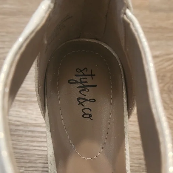 Womens Style & Co Strappy Heels - Picture 3 of 6